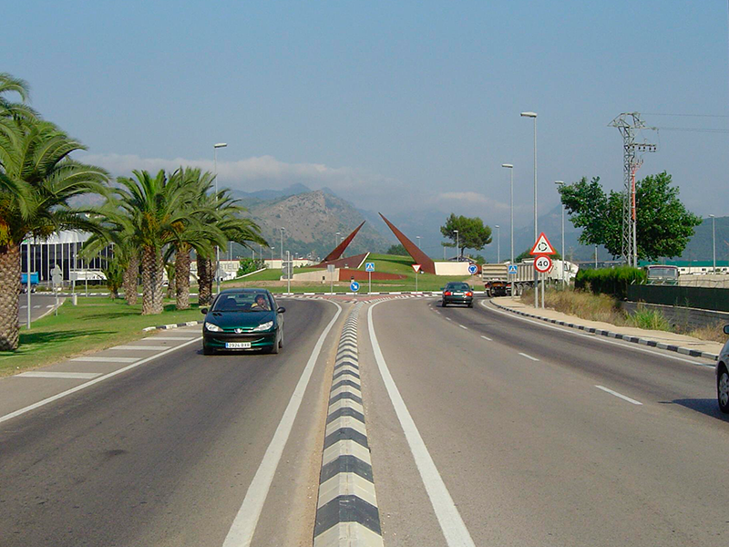 Rotonda-acceso-a-Alzira